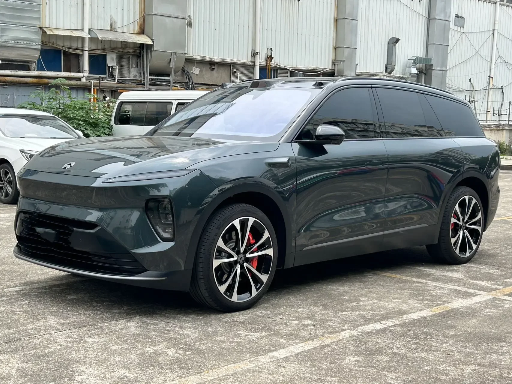 NIO ES8  из Китая