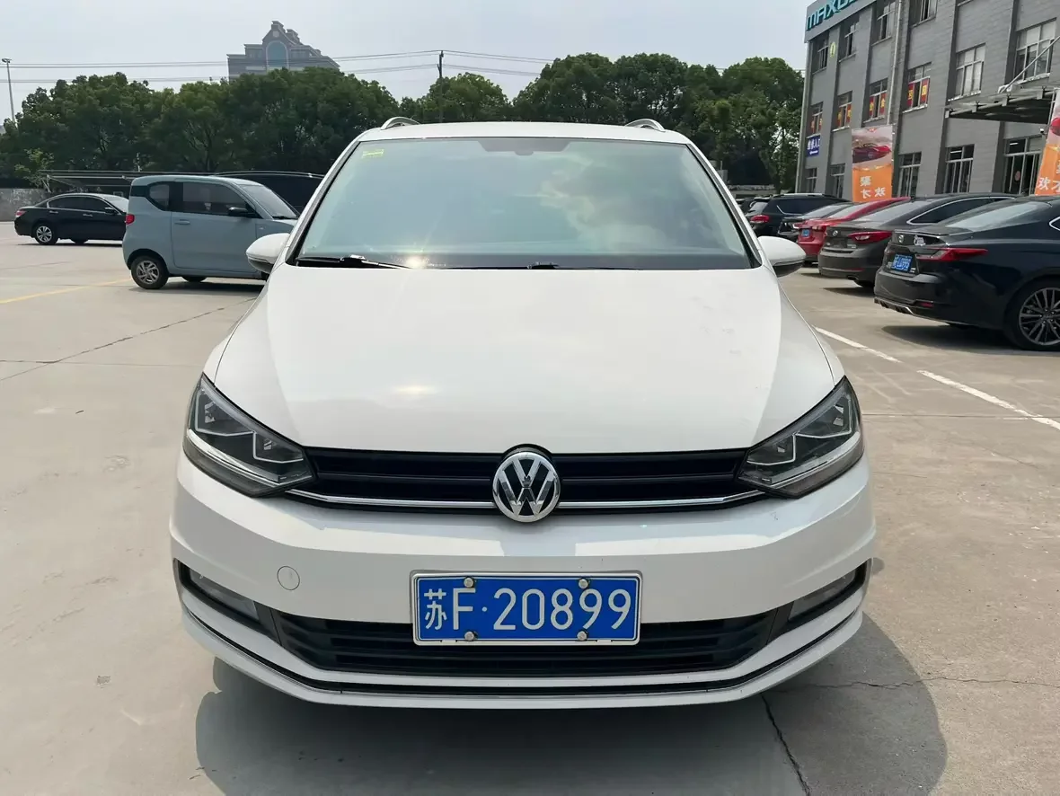 Volkswagen Touran L
