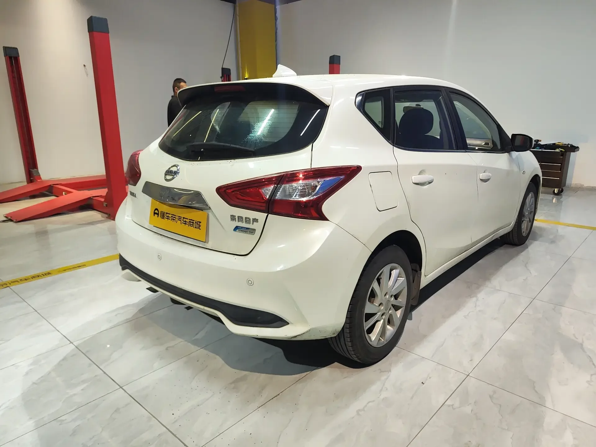 Nissan Tiida
