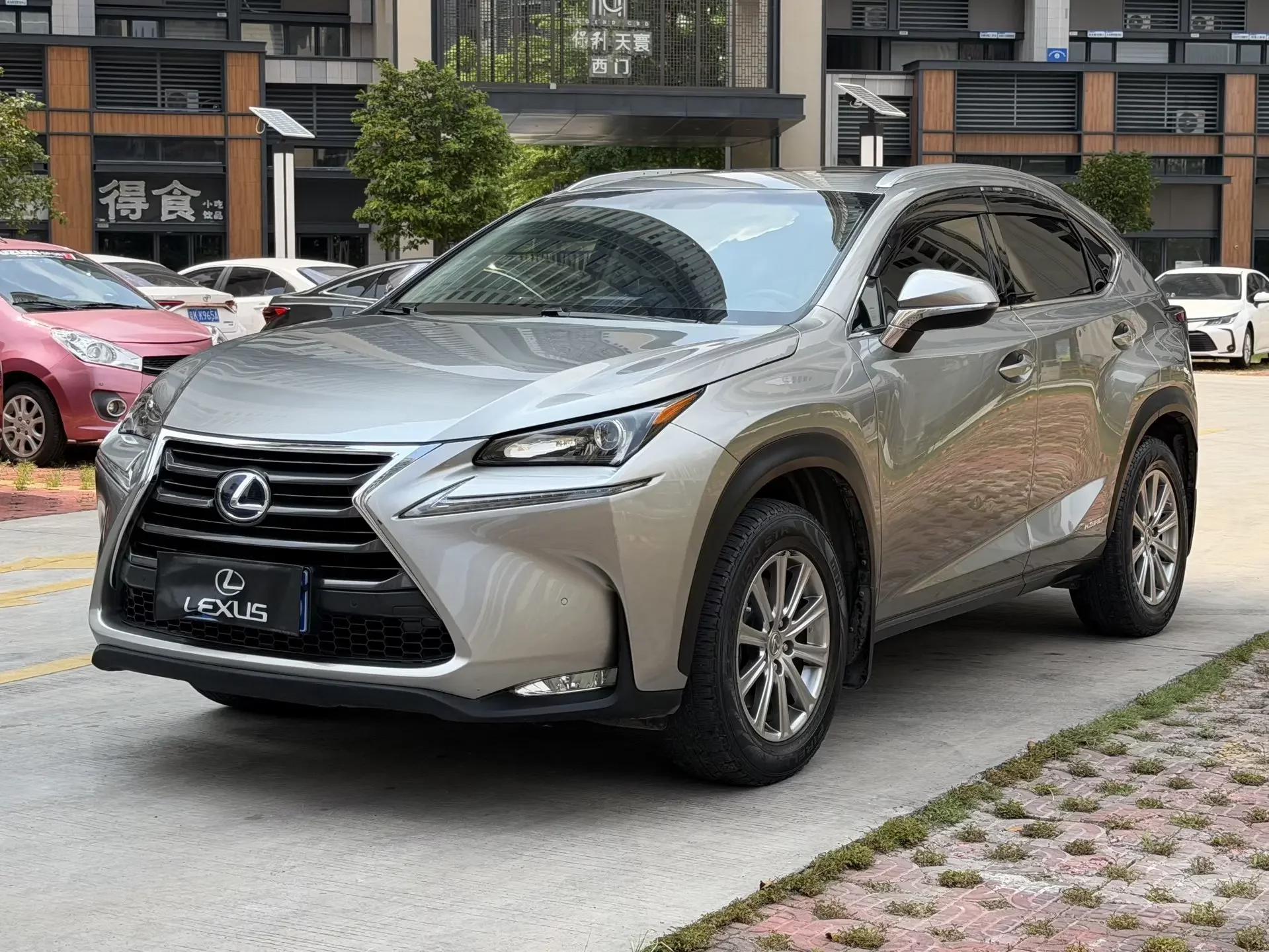 Lexus NX