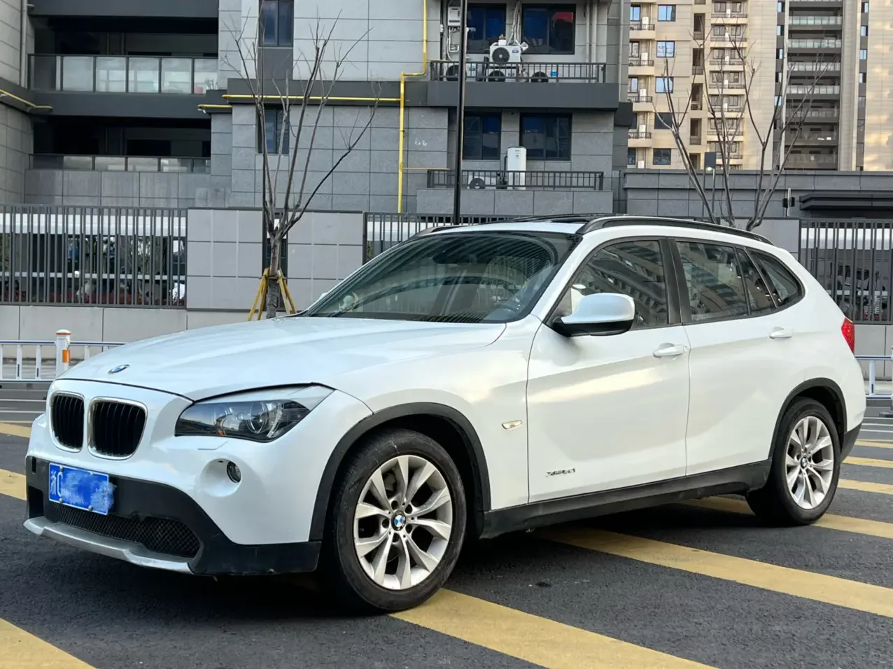 BMW X1  из Китая