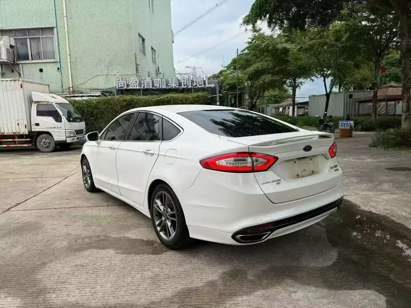 Ford Mondeo