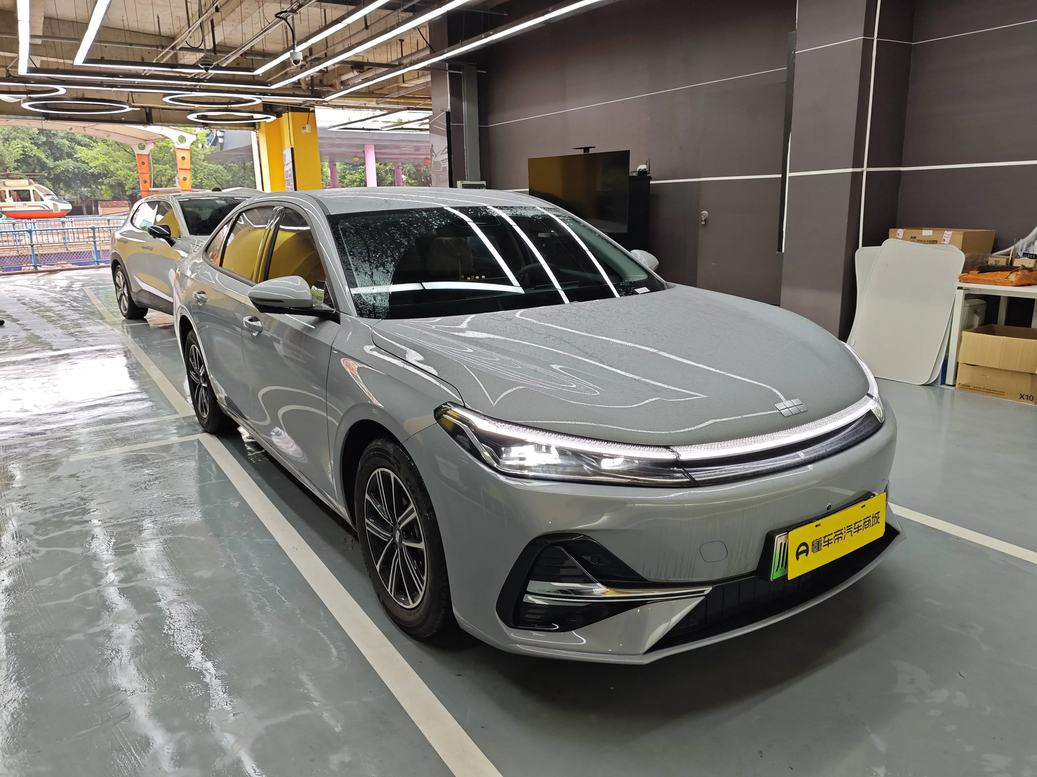 Geely Galaxy A7 EM