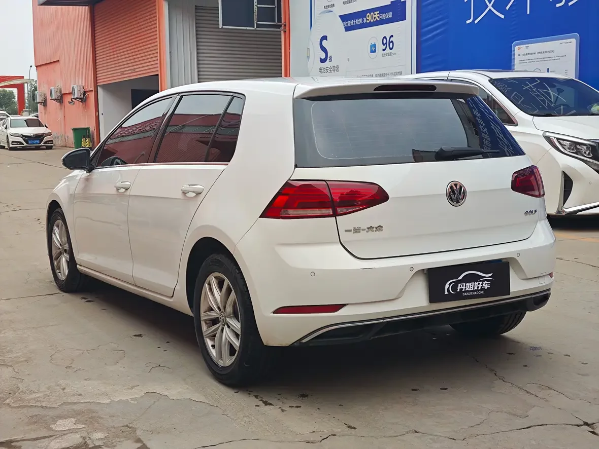 Volkswagen golf