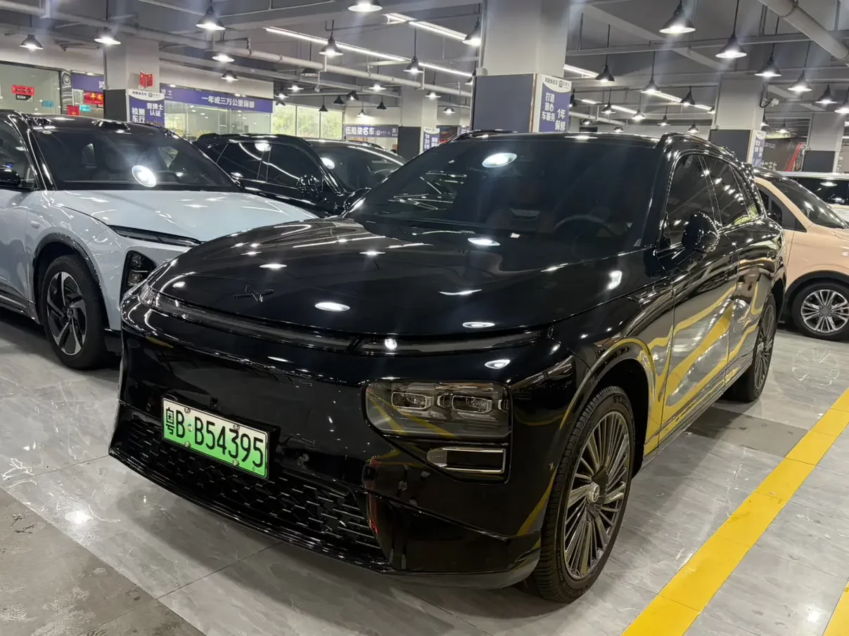 Xpeng G9