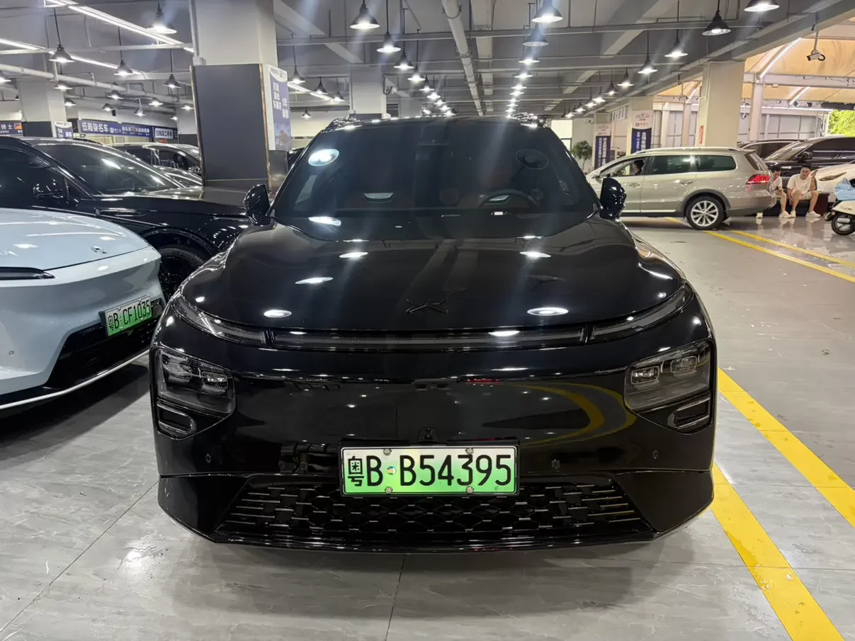 Xpeng G9