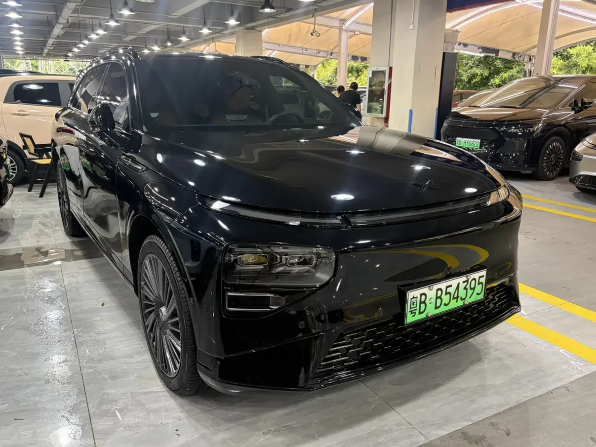 Xpeng G9