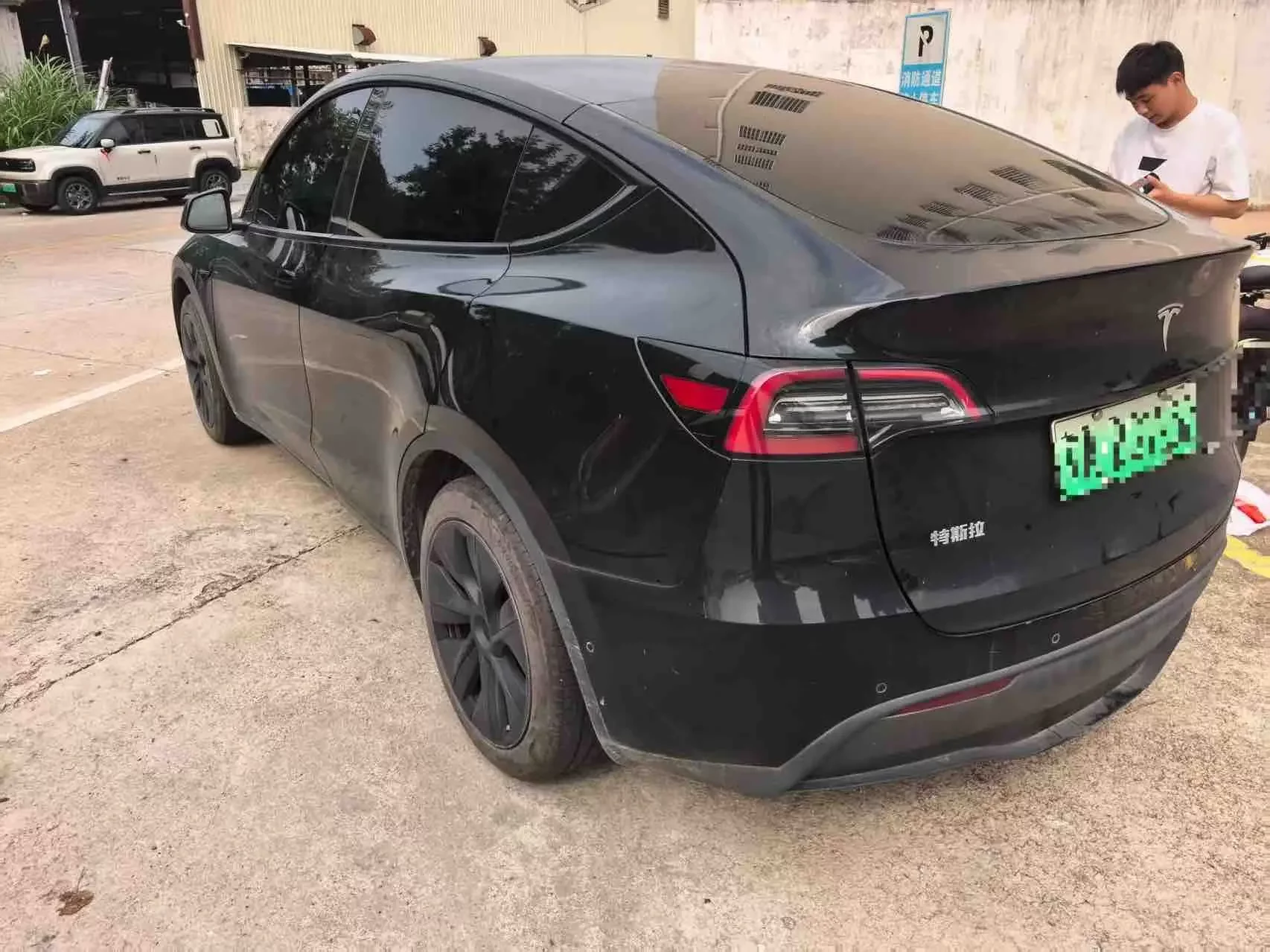 Tesla Model Y