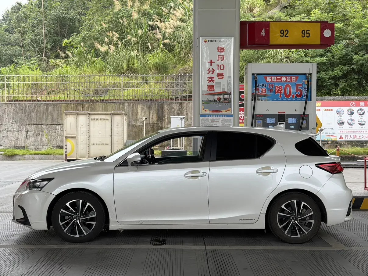 Lexus CT