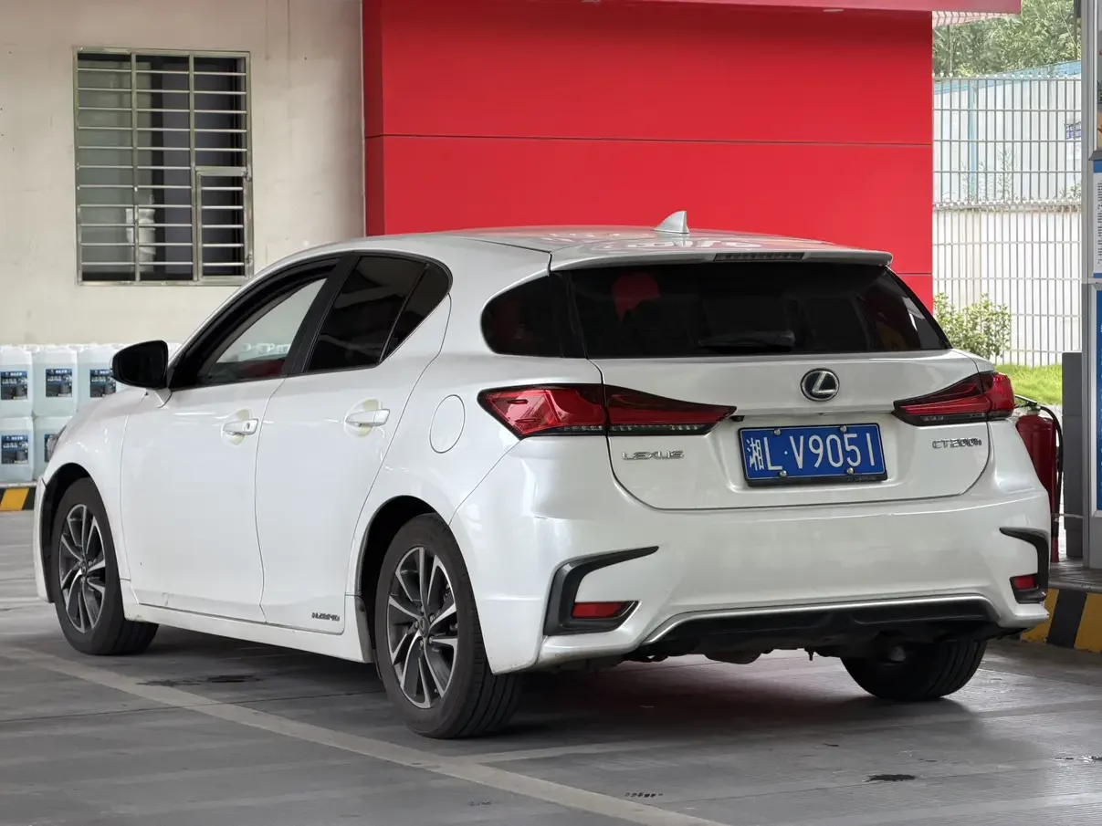 Lexus CT