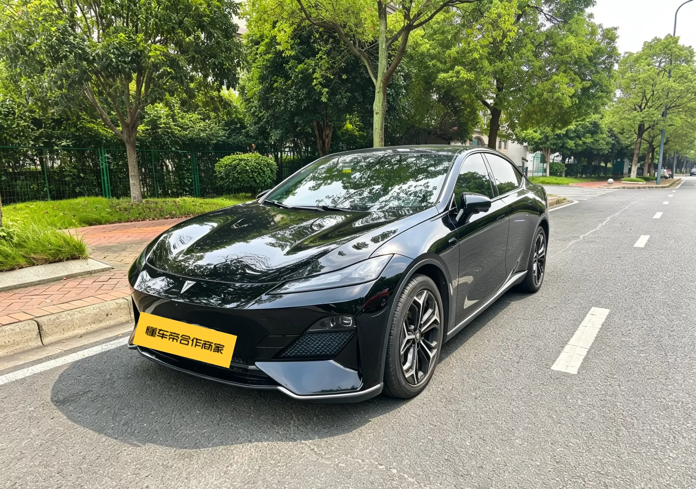 Deepal Dark blue SL03