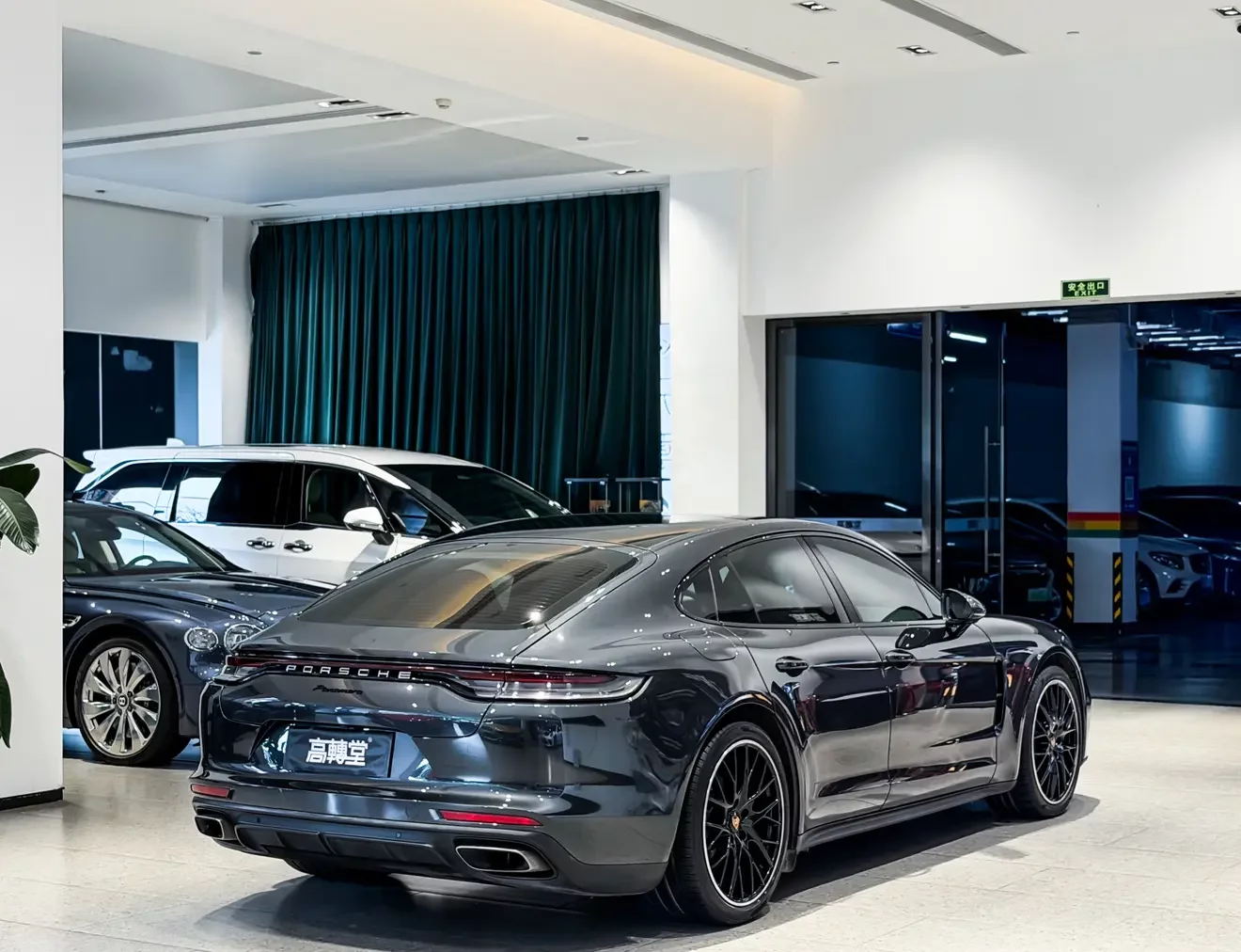 Porsche Panamera