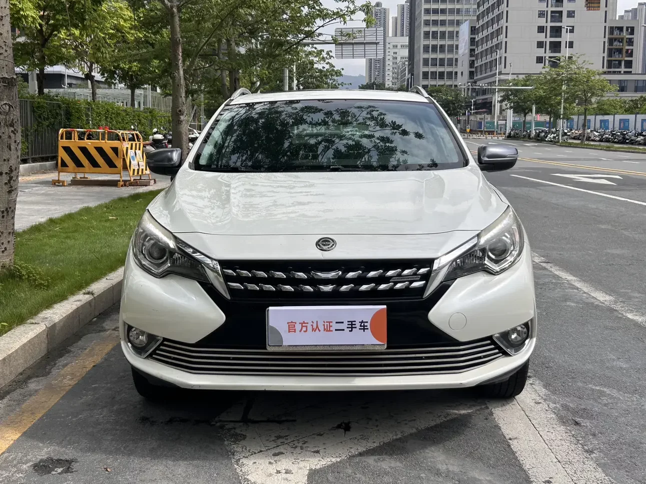 Kai Chen Venucia T90