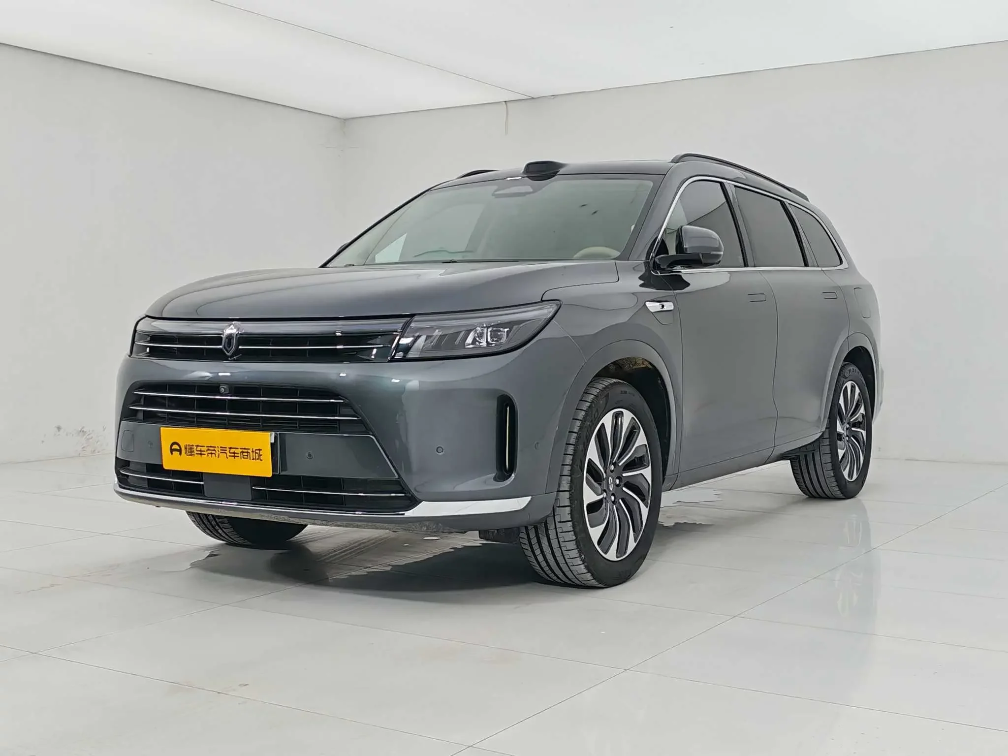 AITO M7