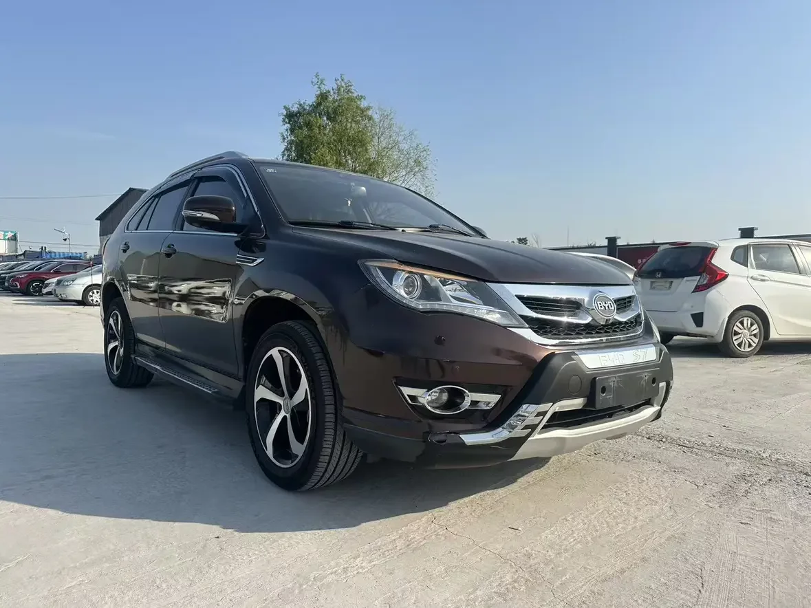 BYD S7