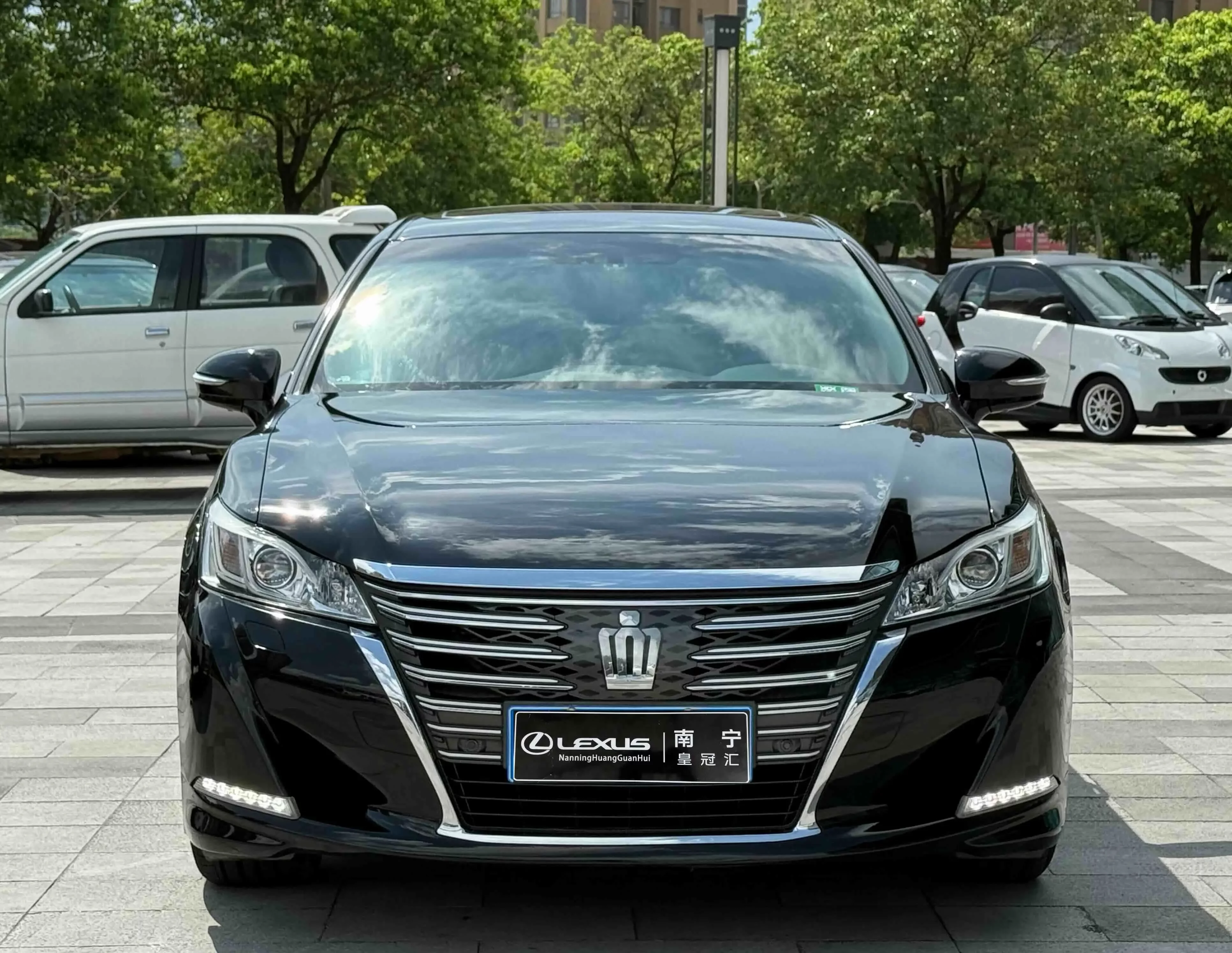 Toyota crown
