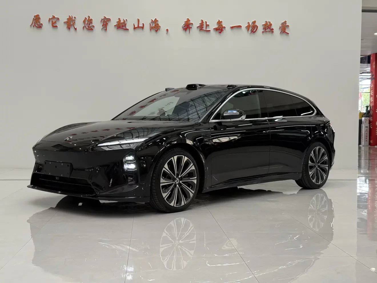 NIO ET5T  из Китая