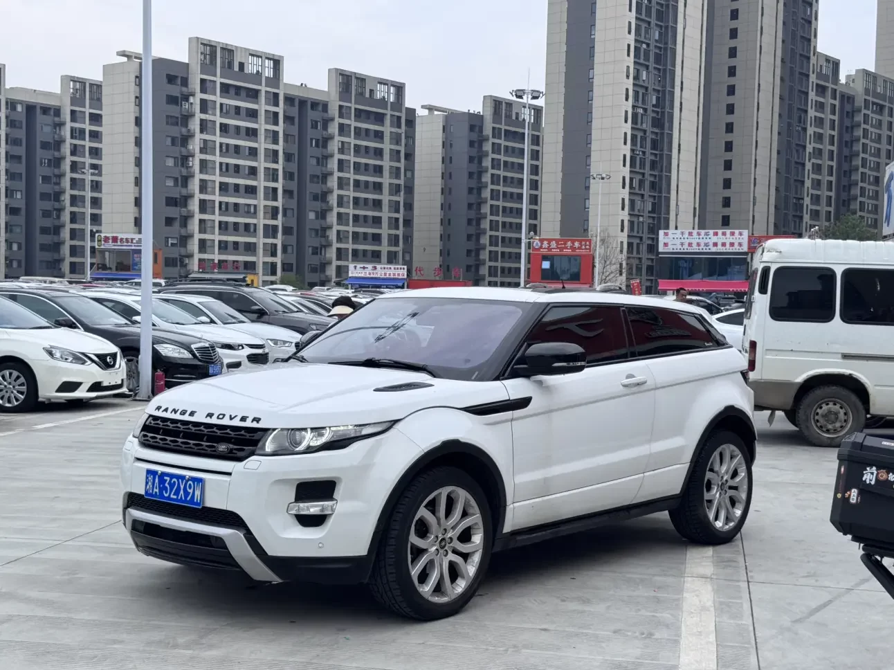 Land Rover Range Rover Evoque  из Китая