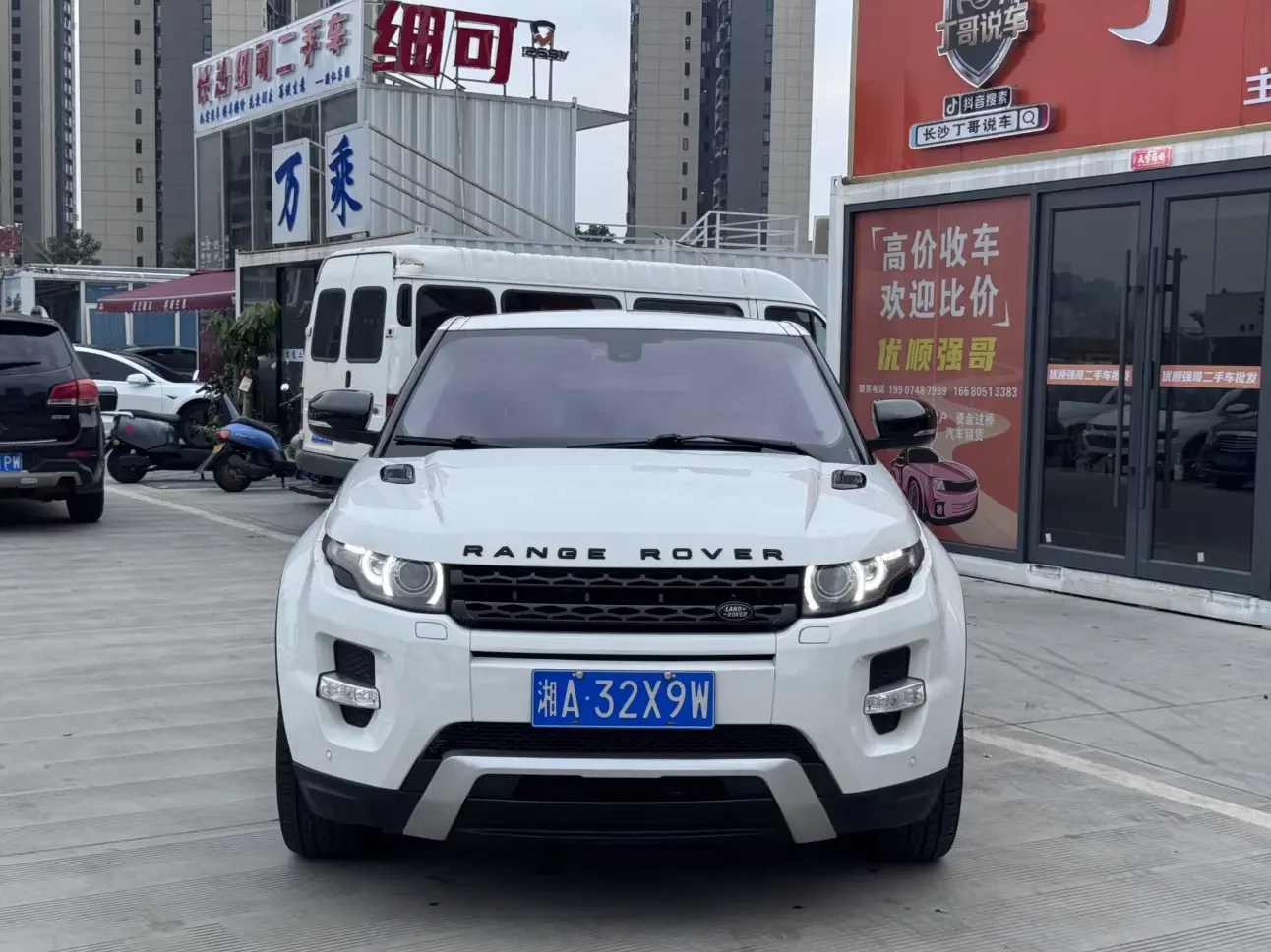 Land Rover Range Rover Evoque  из Китая