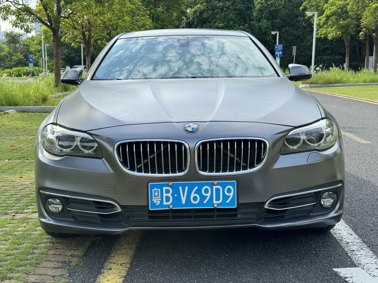 BMW 5 Series  из Китая