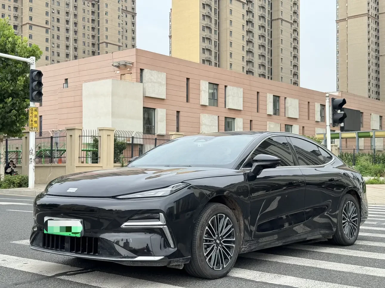 Geely Galaxy Star 8 PHEV