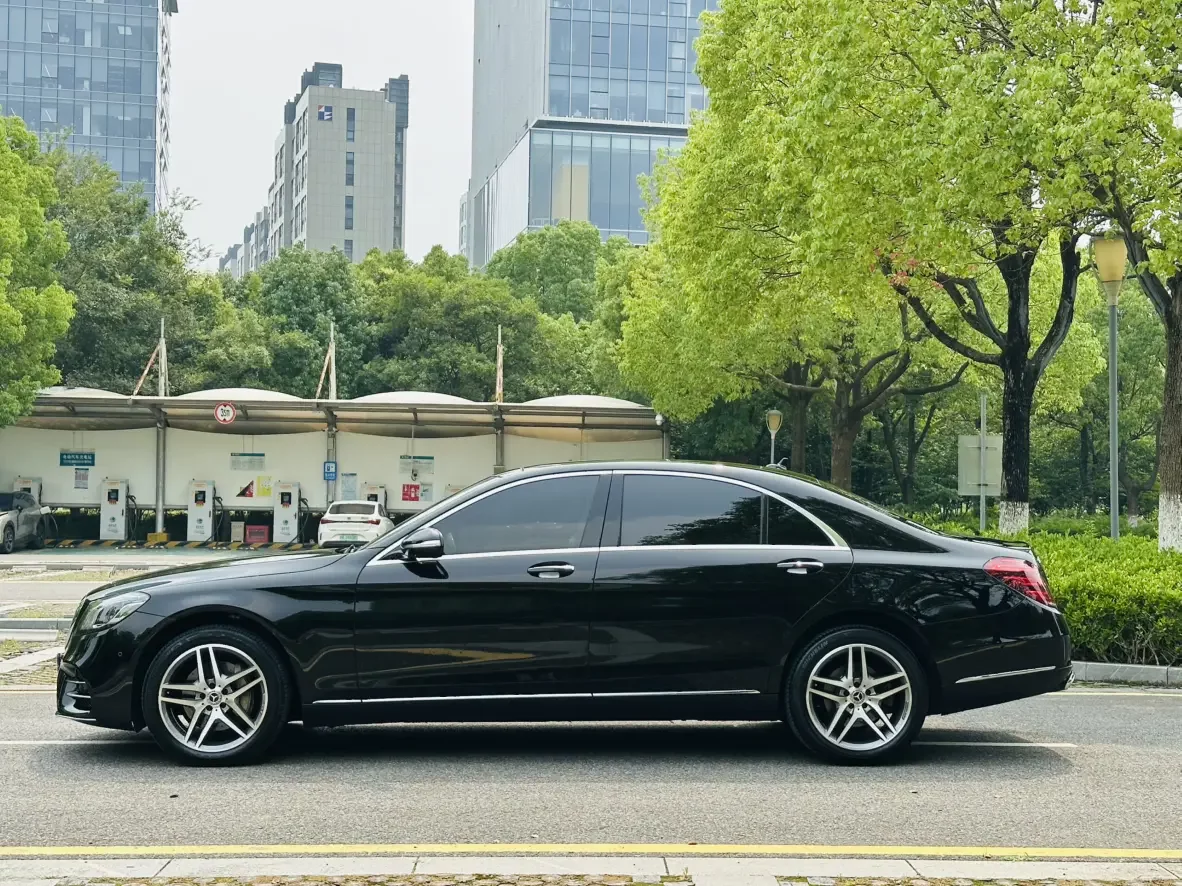 Mercedes-Benz S Class