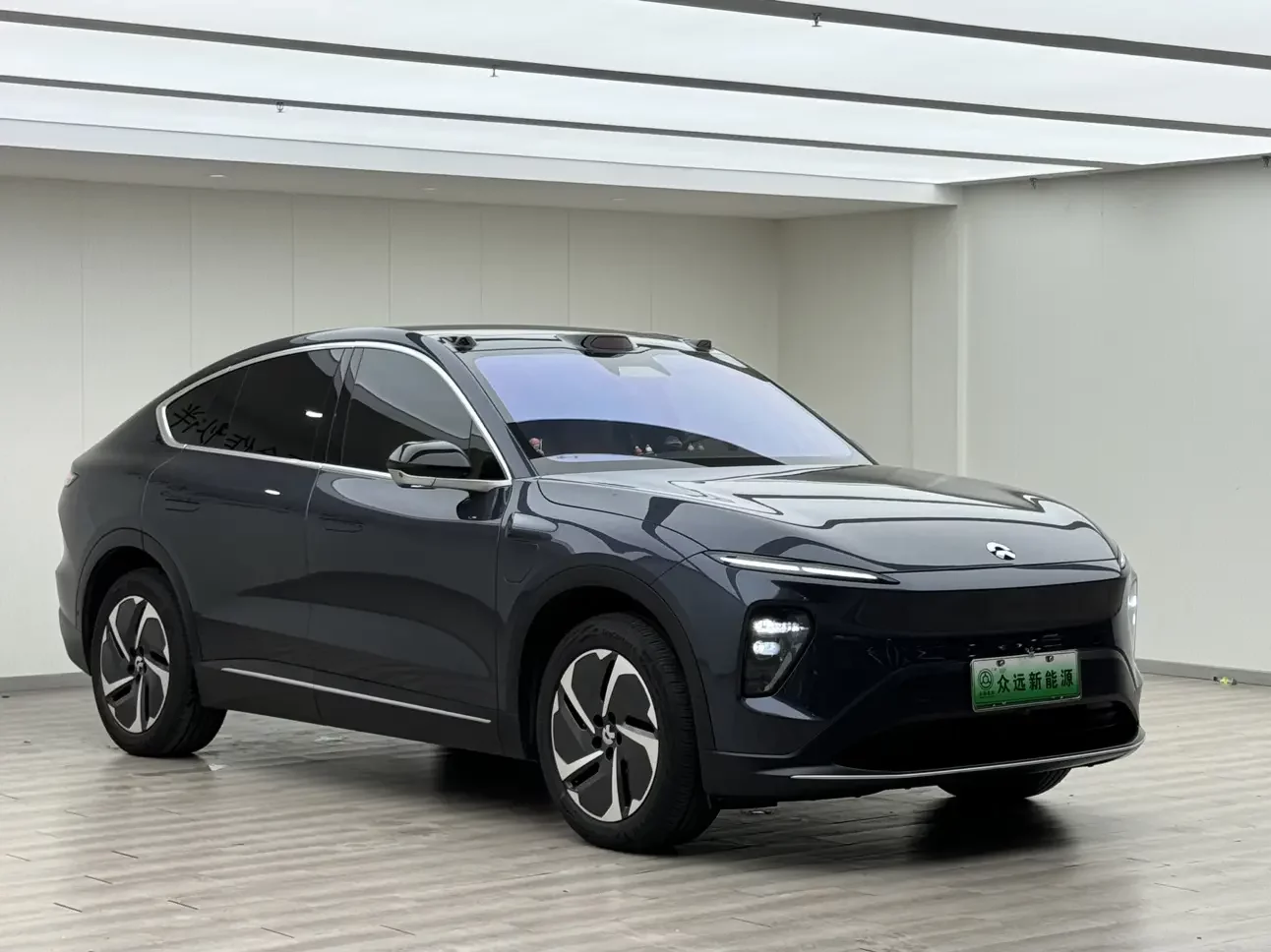 NIO EC7