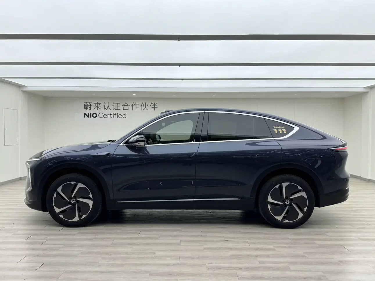 NIO EC7