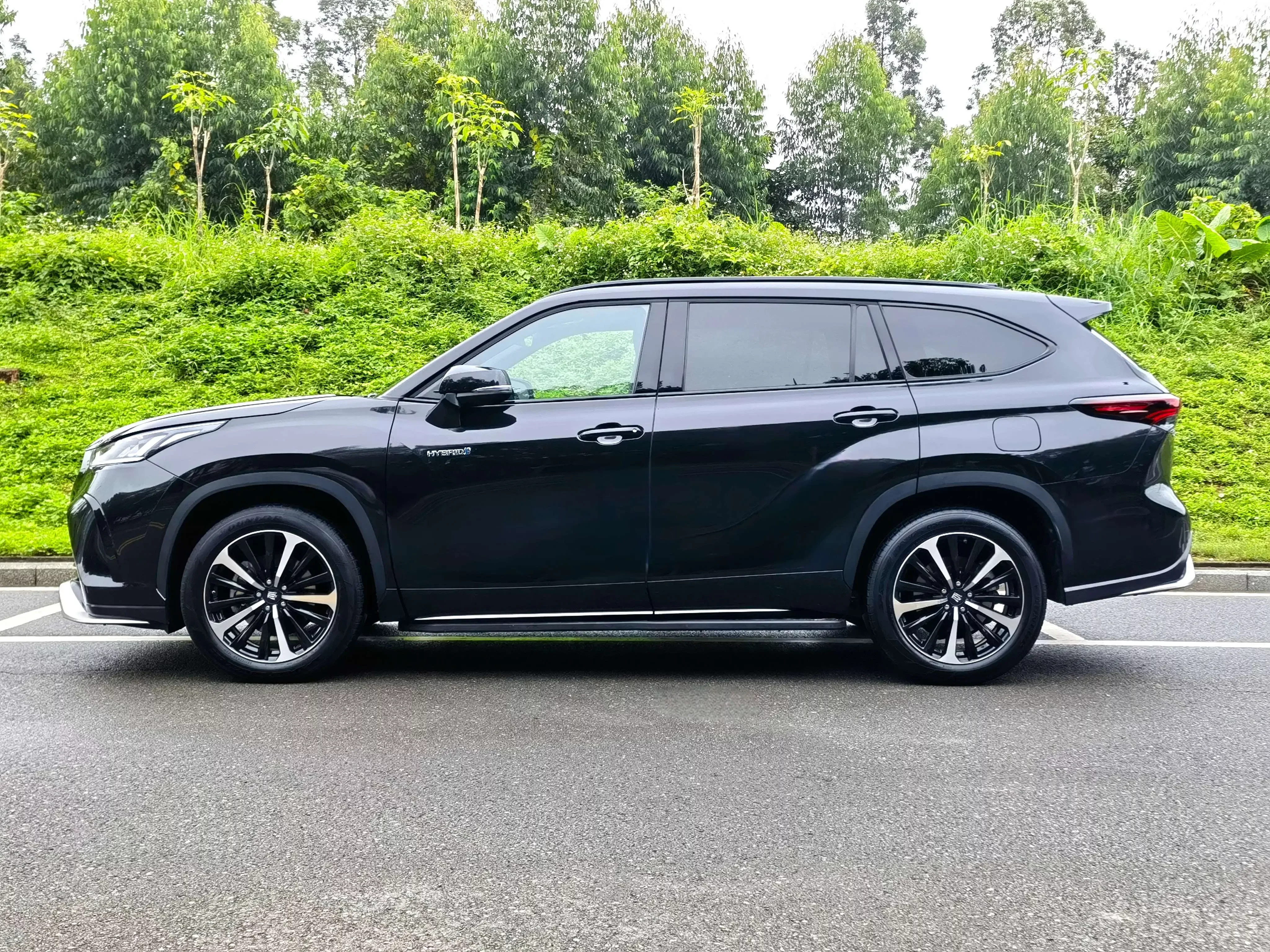 Toyota Crown Kluger