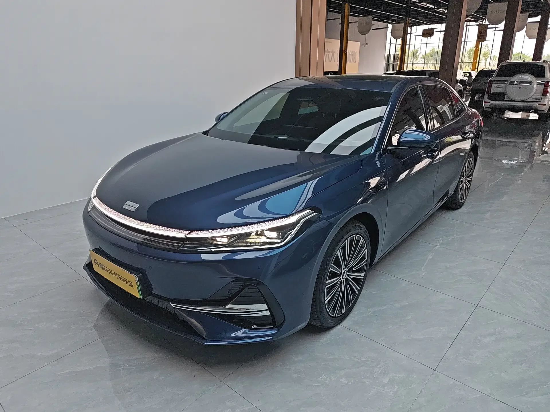 Geely Galaxy A7 EM