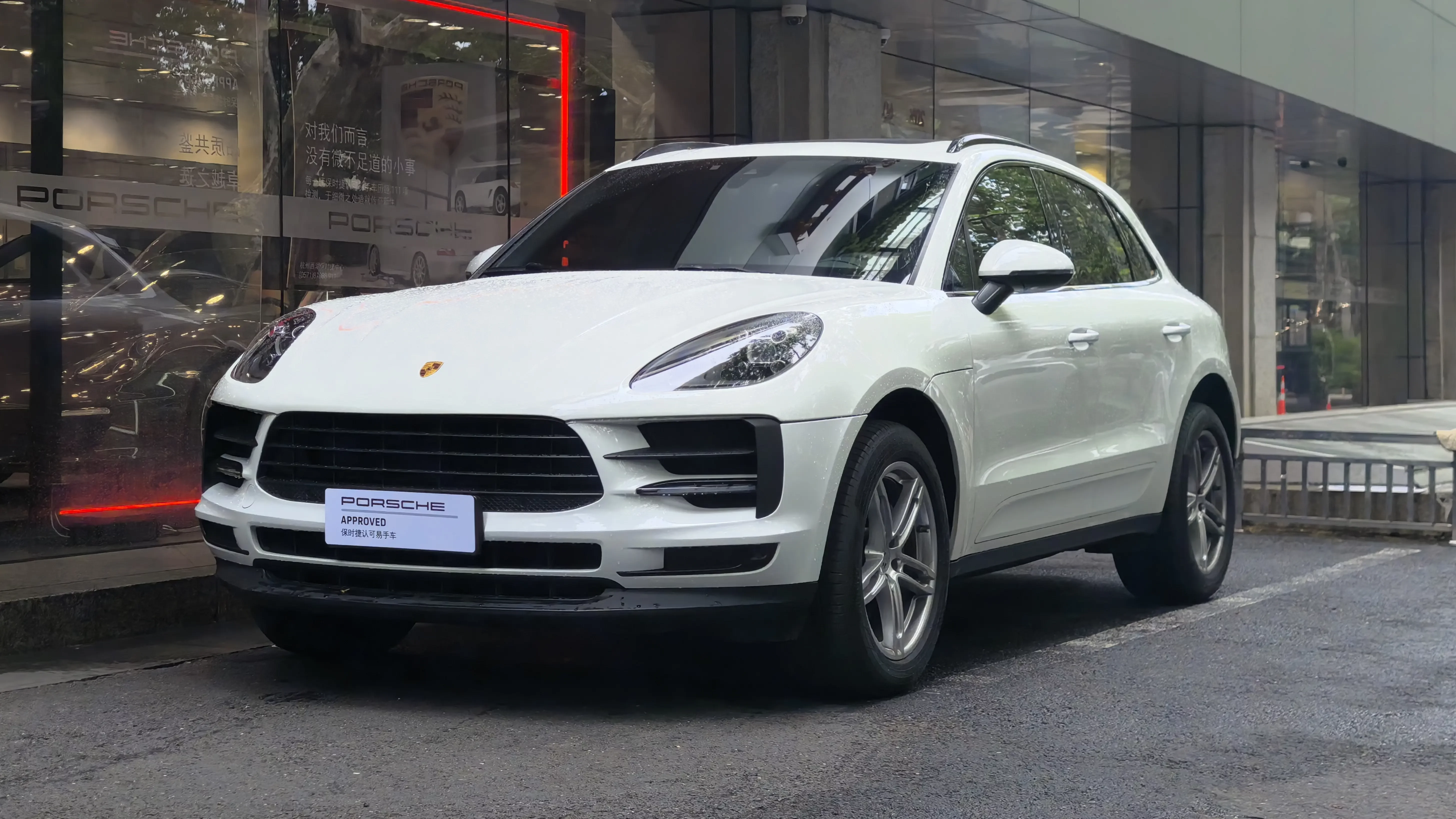 Porsche Macan  из Китая