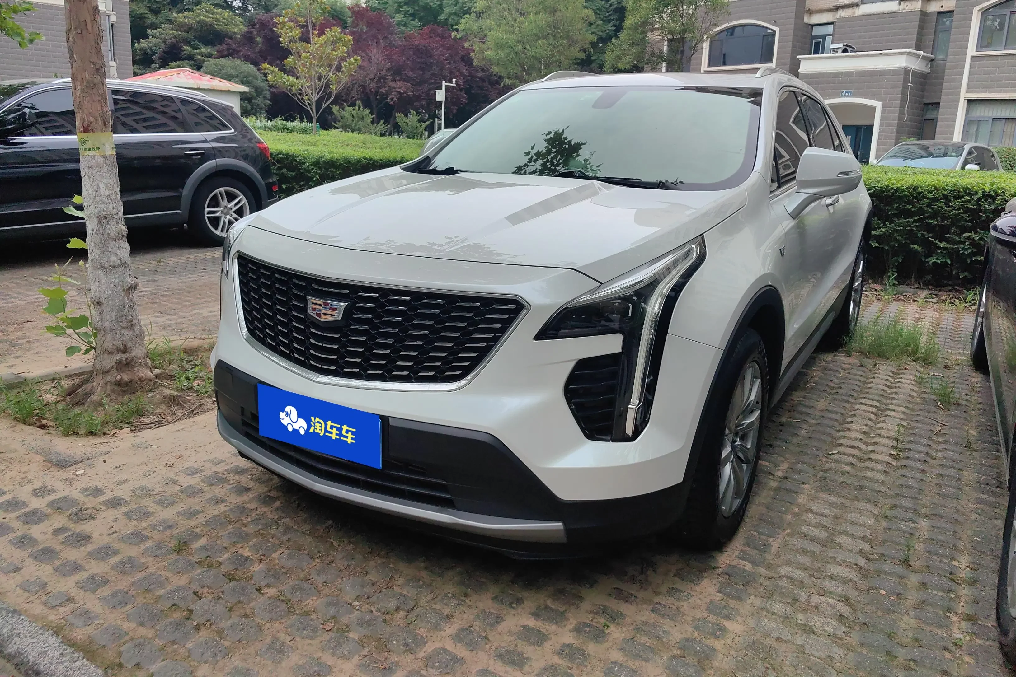 Cadillac XT4  из Китая
