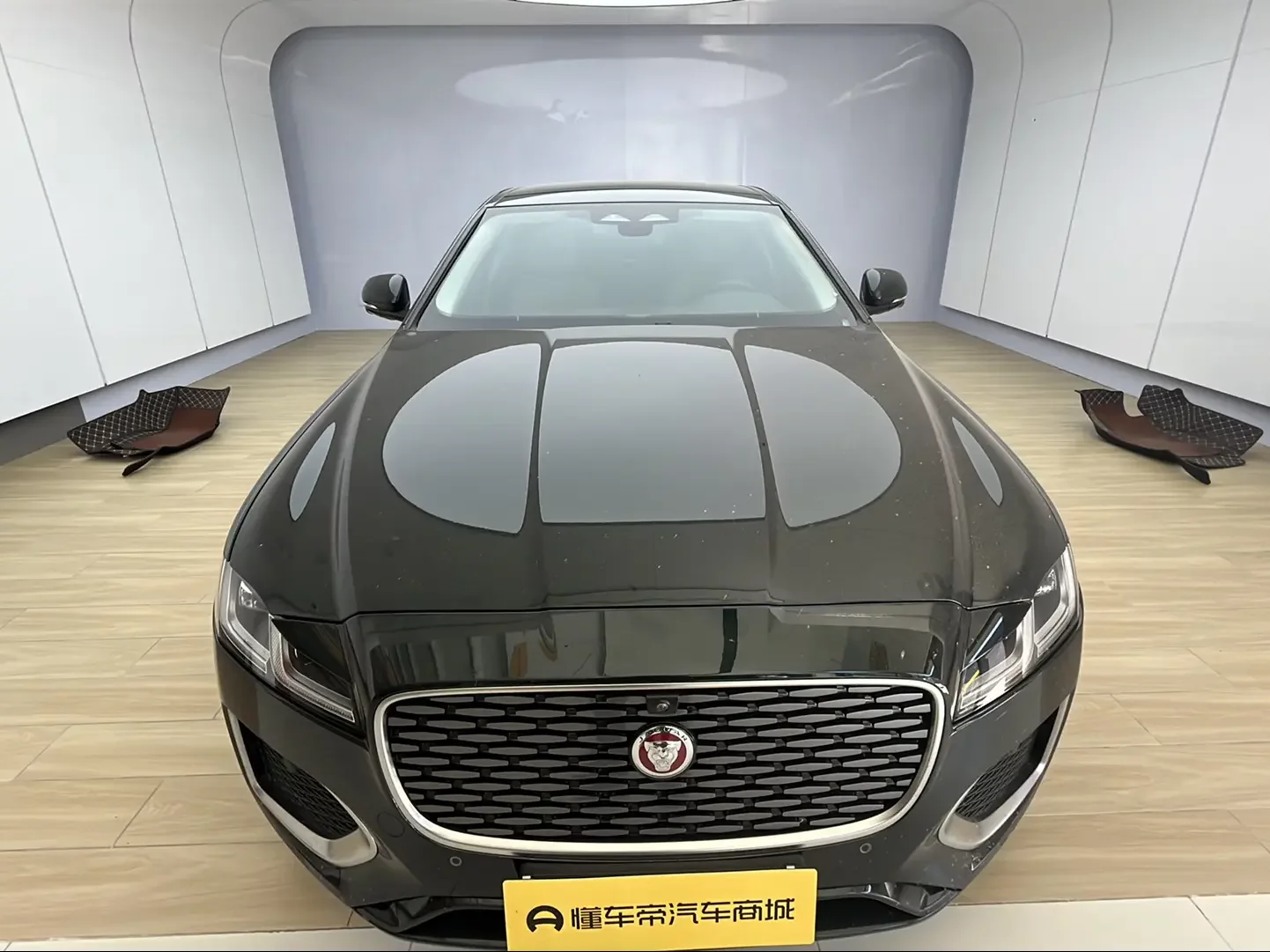 Jaguar XFL