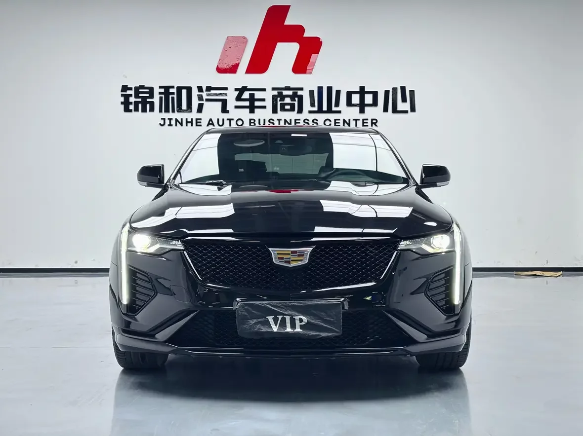 Cadillac CT4
