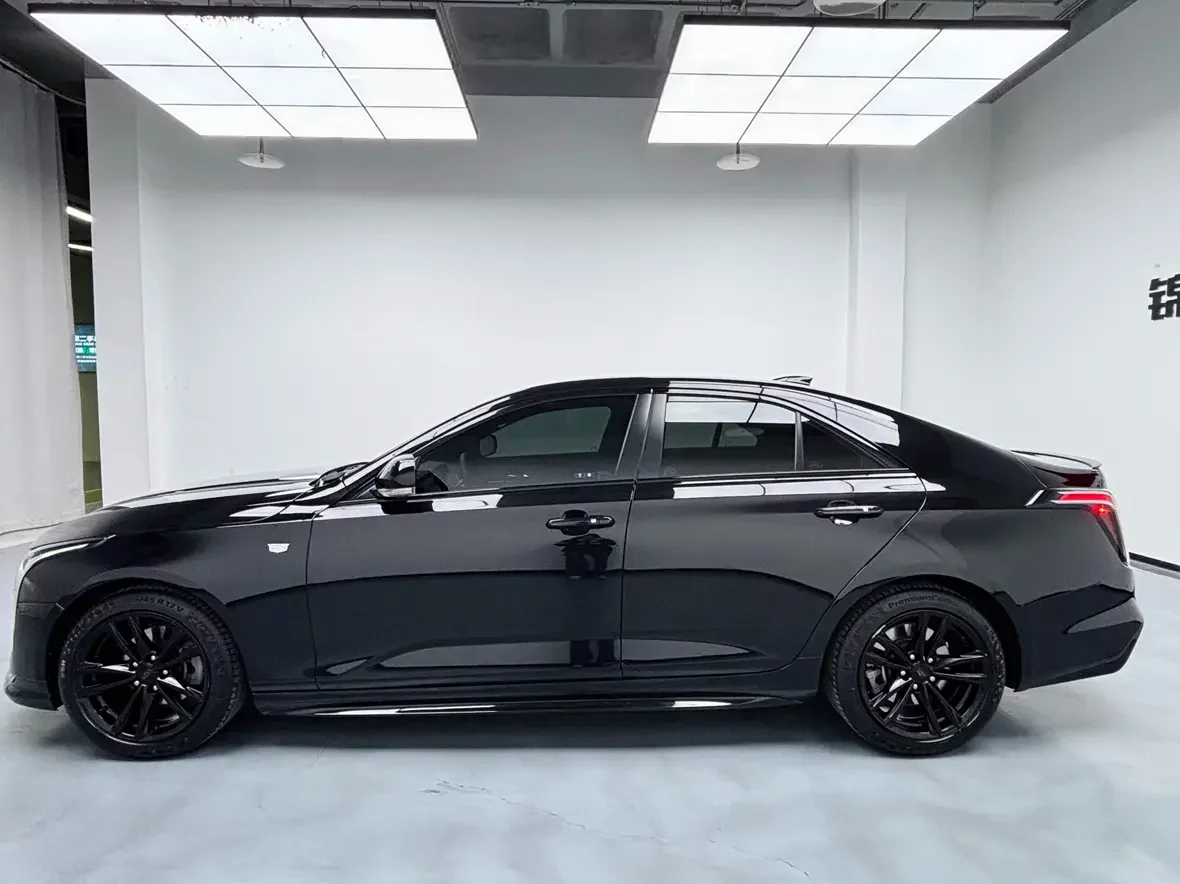 Cadillac CT4