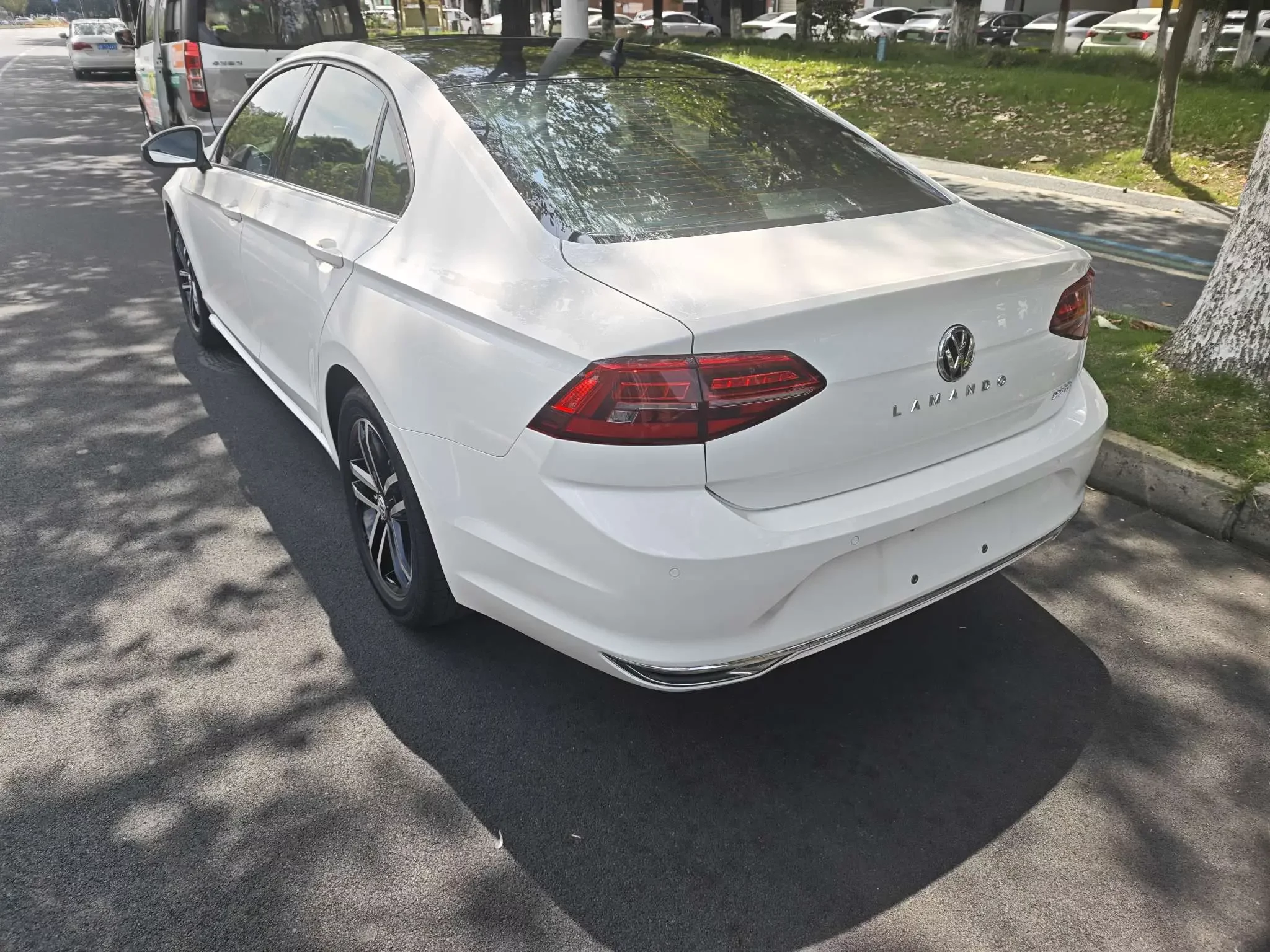 Volkswagen Lamando