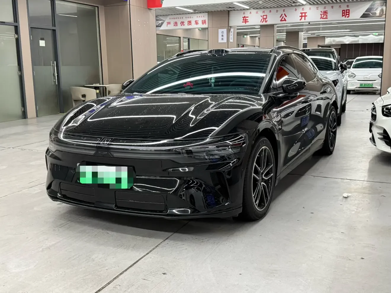 ZEEKR 007GT  из Китая