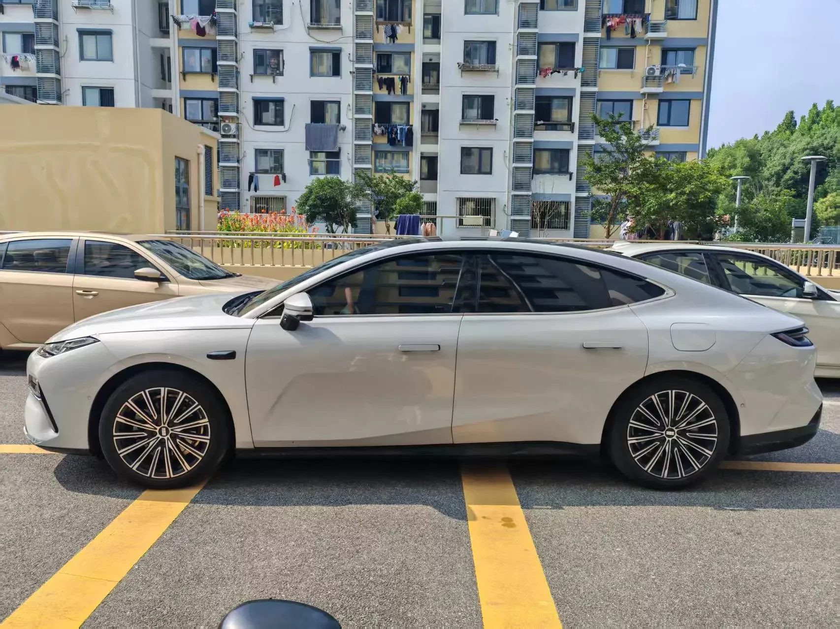 Geely Galaxy Star 8 PHEV
