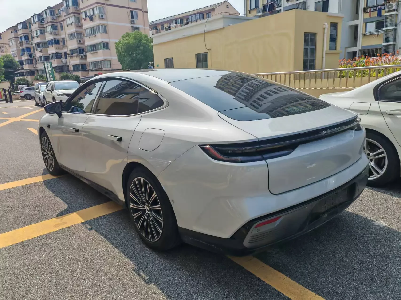 Geely Galaxy Star 8 PHEV