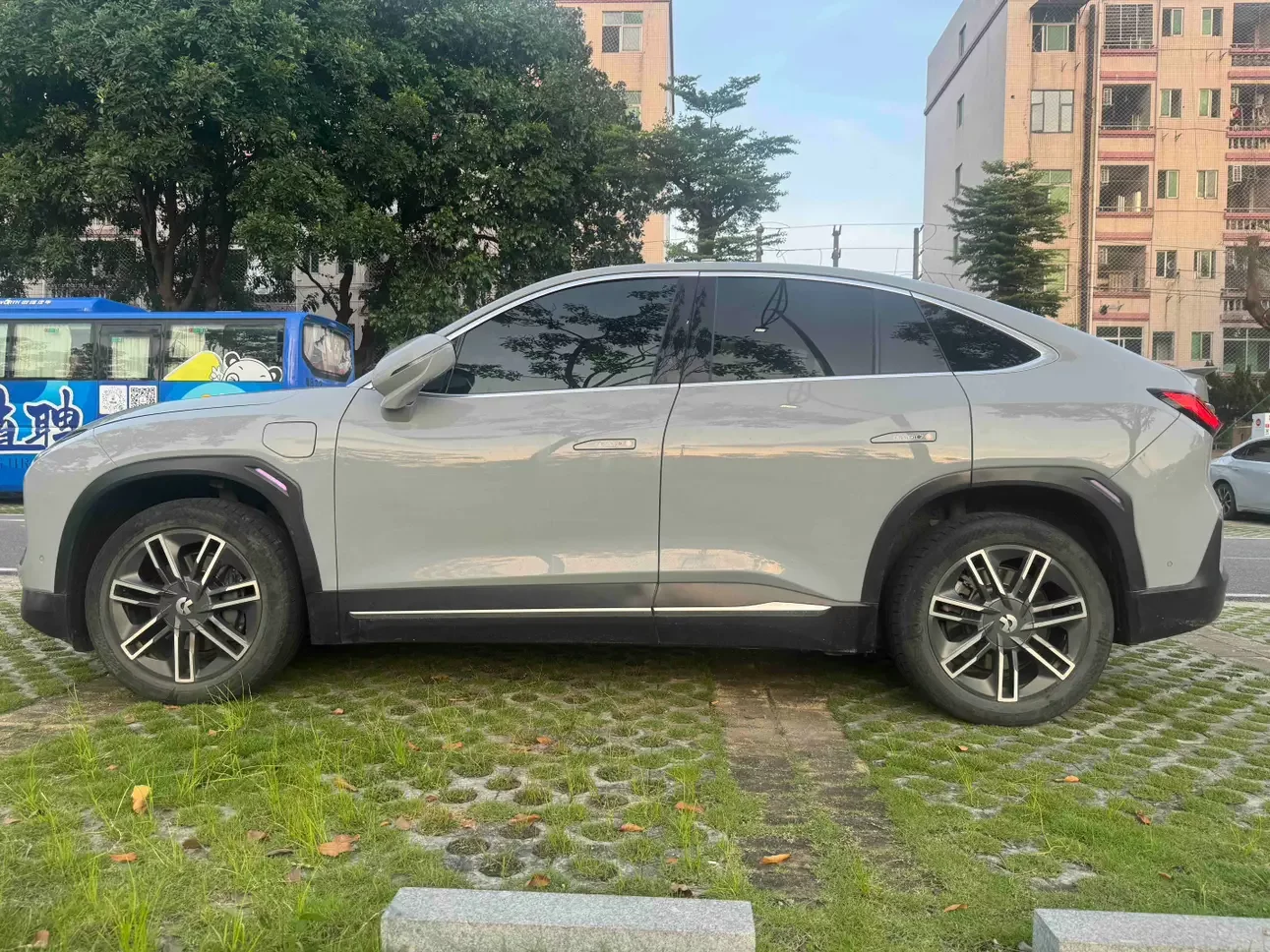 NIO EC6