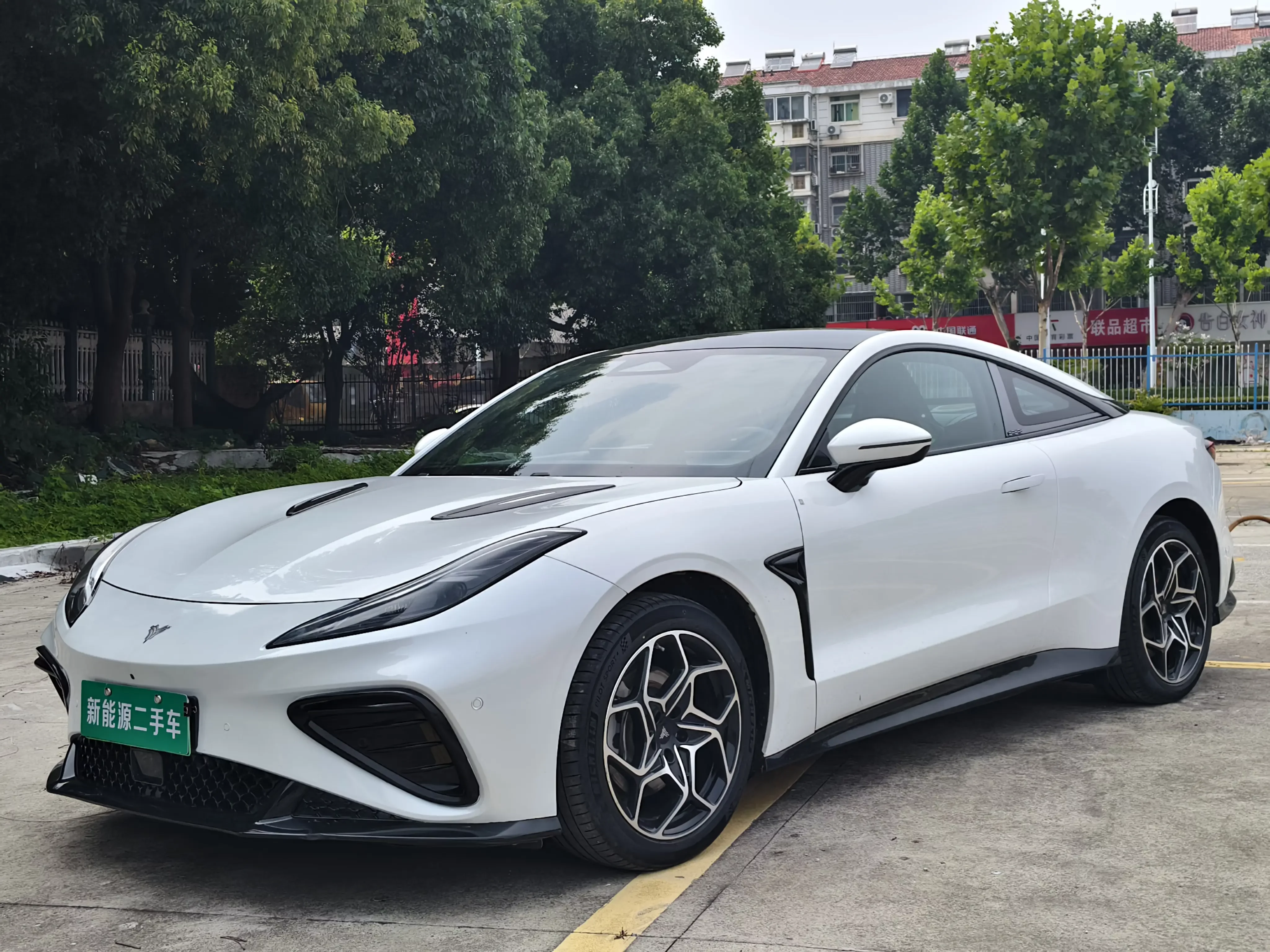 NETA Neta GT (Nezha GT)  из Китая