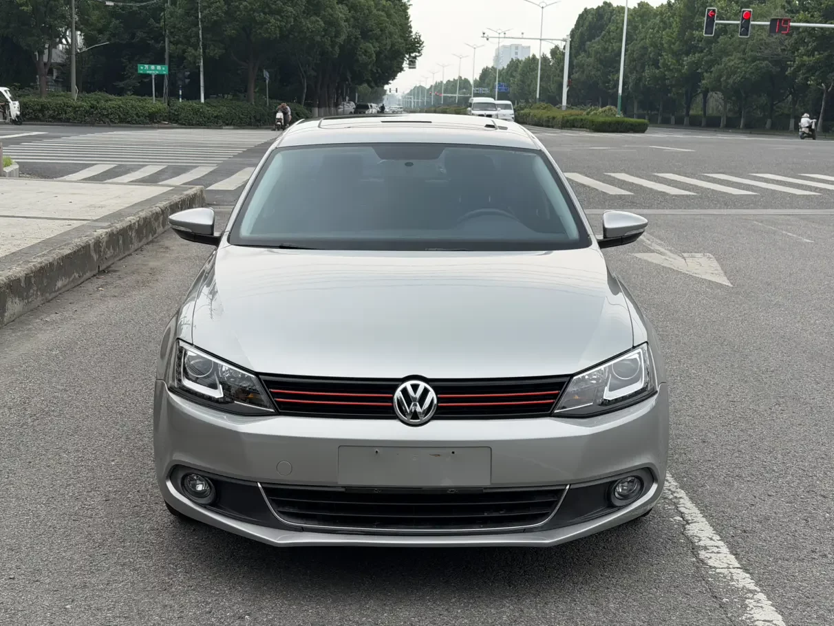 Volkswagen Sagitar