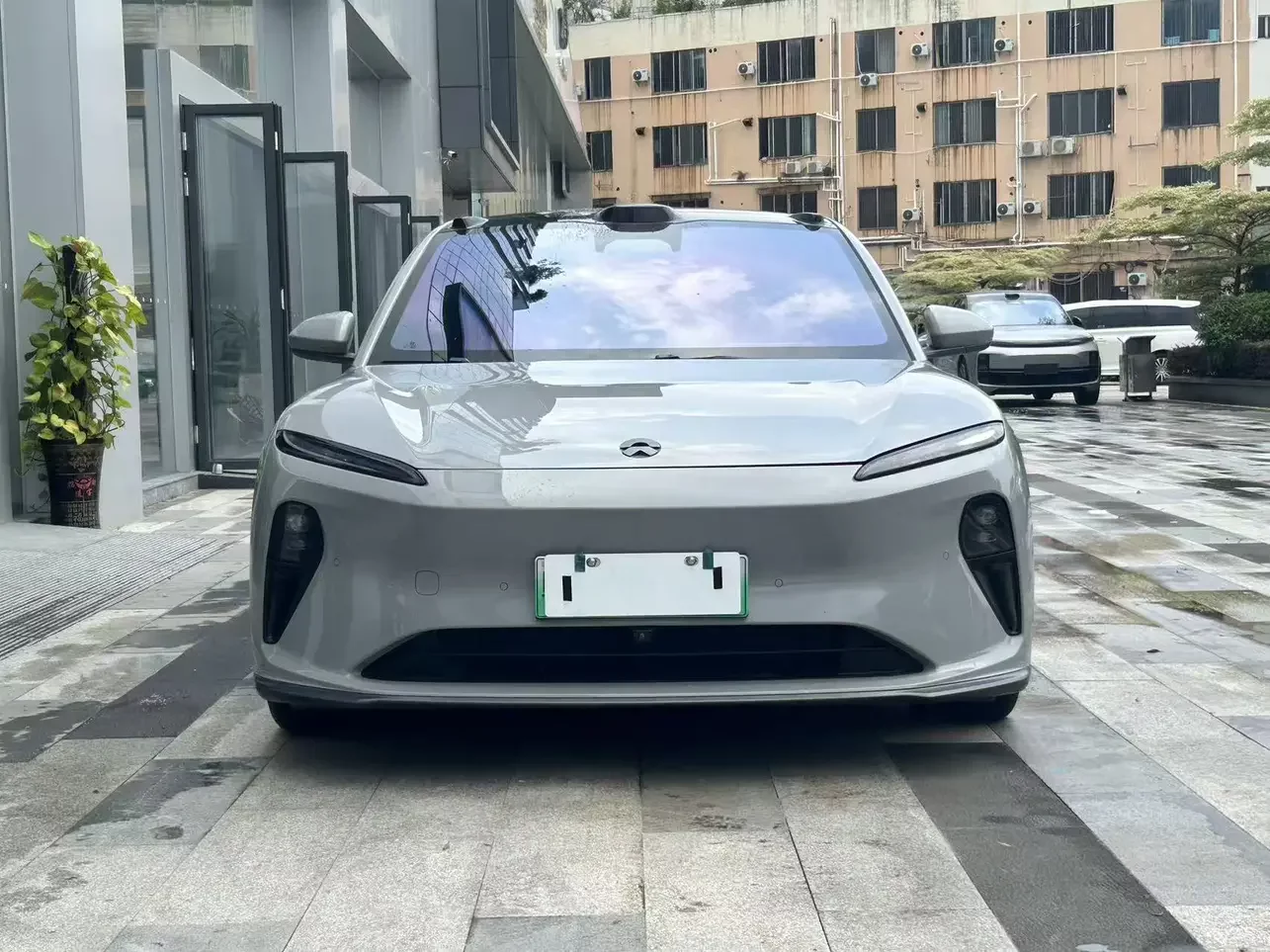 NIO ET5  из Китая
