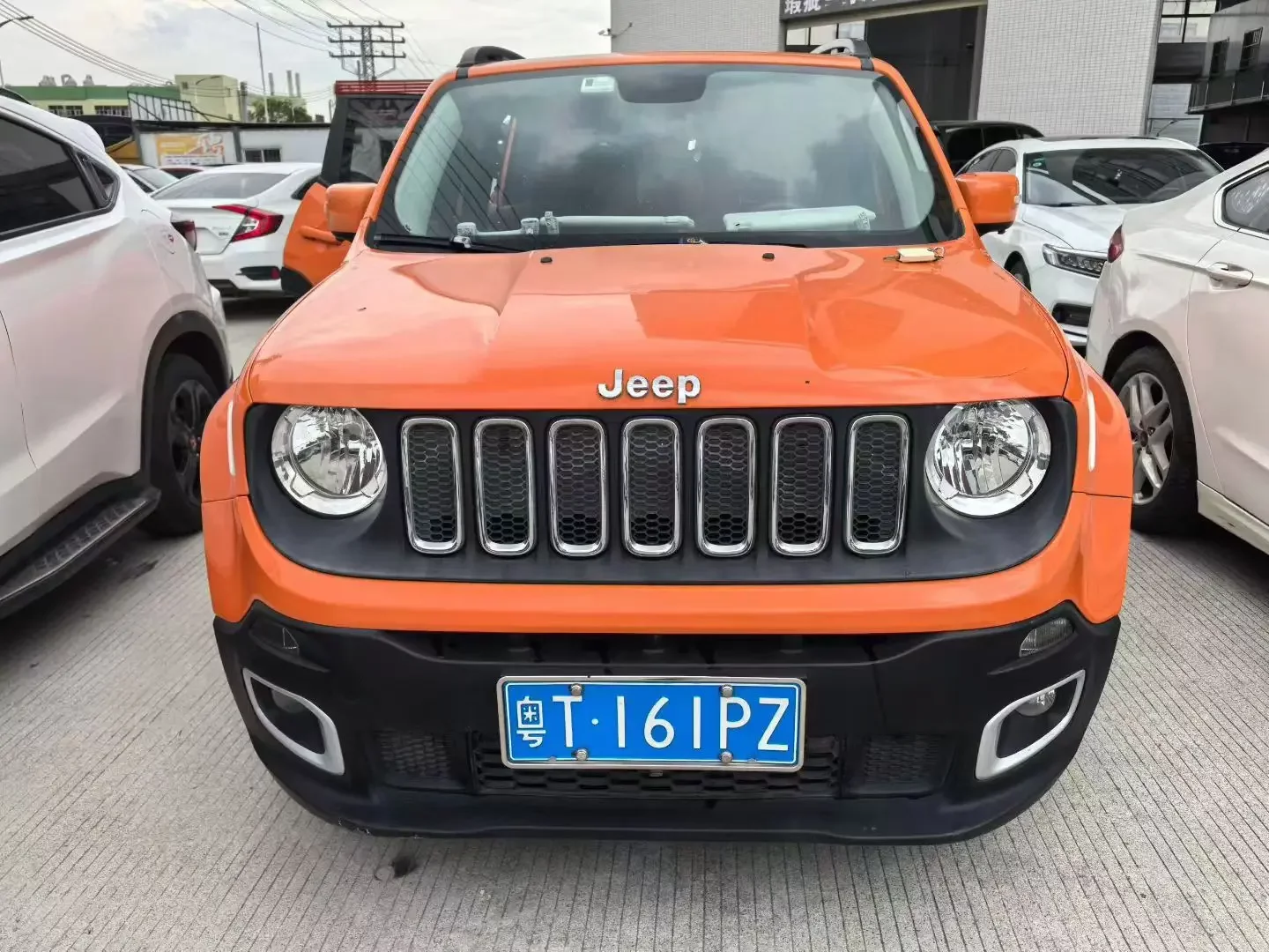 Jeep Freeman