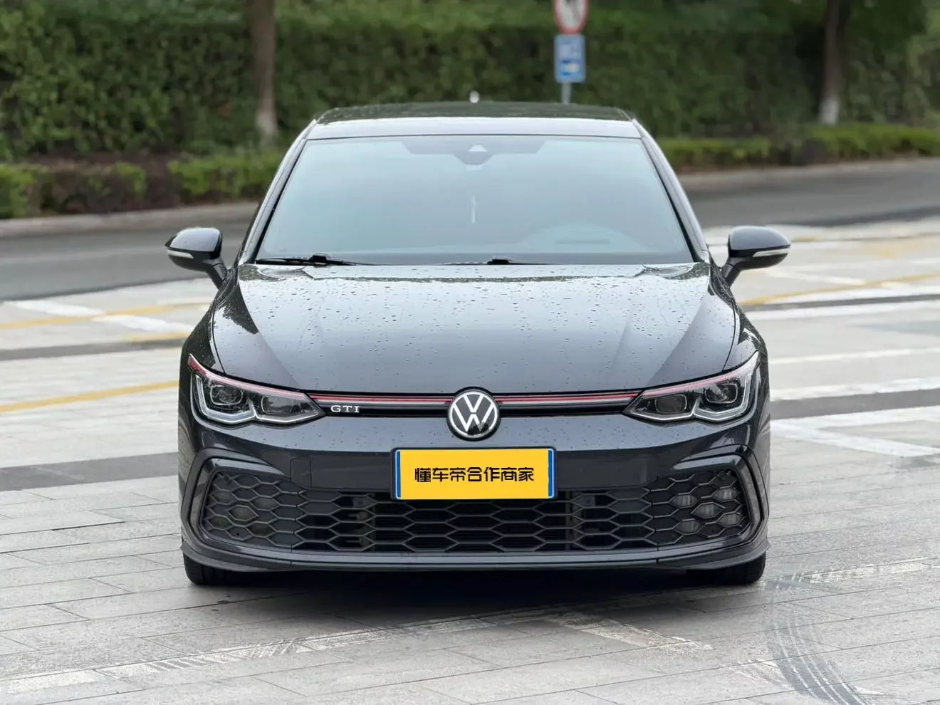 Volkswagen Golf GTI