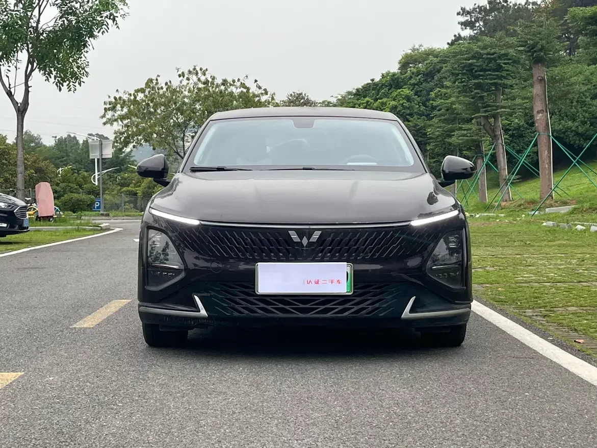 Wuling Starlight PHEV