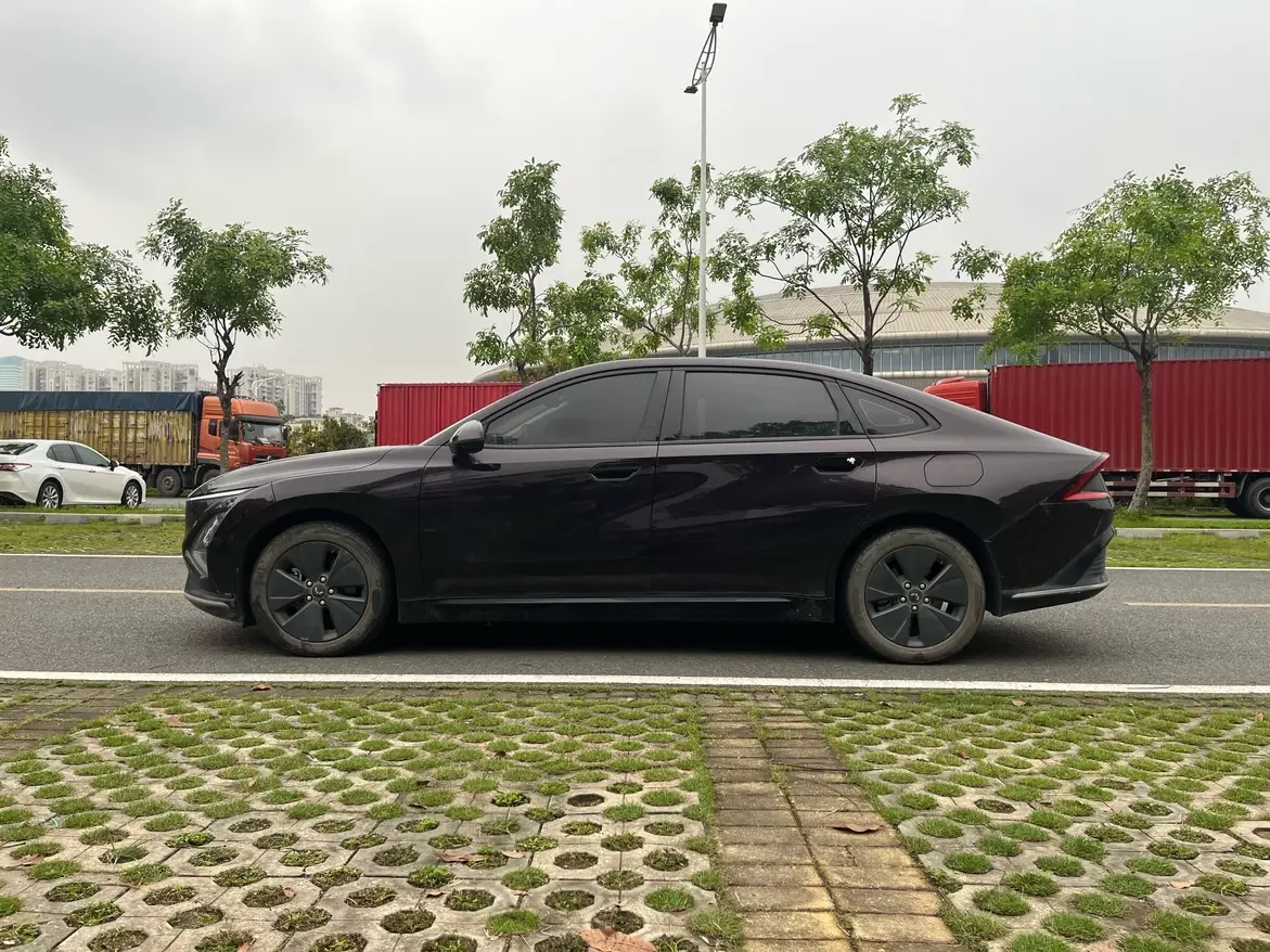 Wuling Starlight PHEV