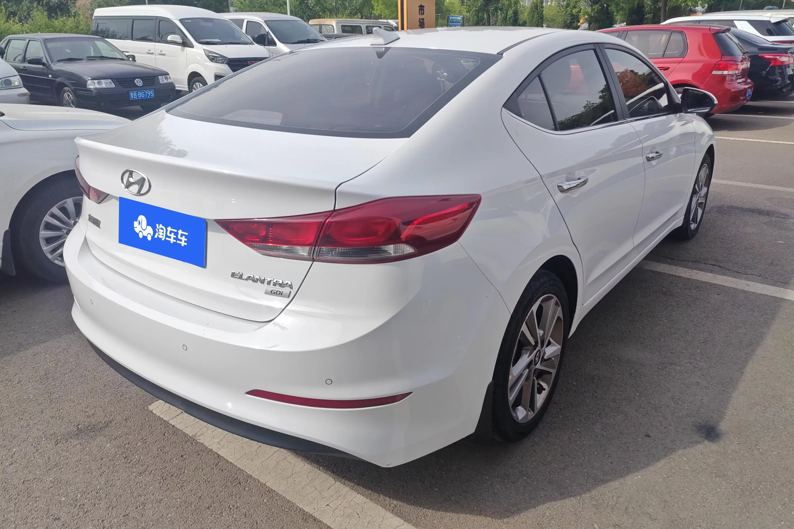Hyundai lead