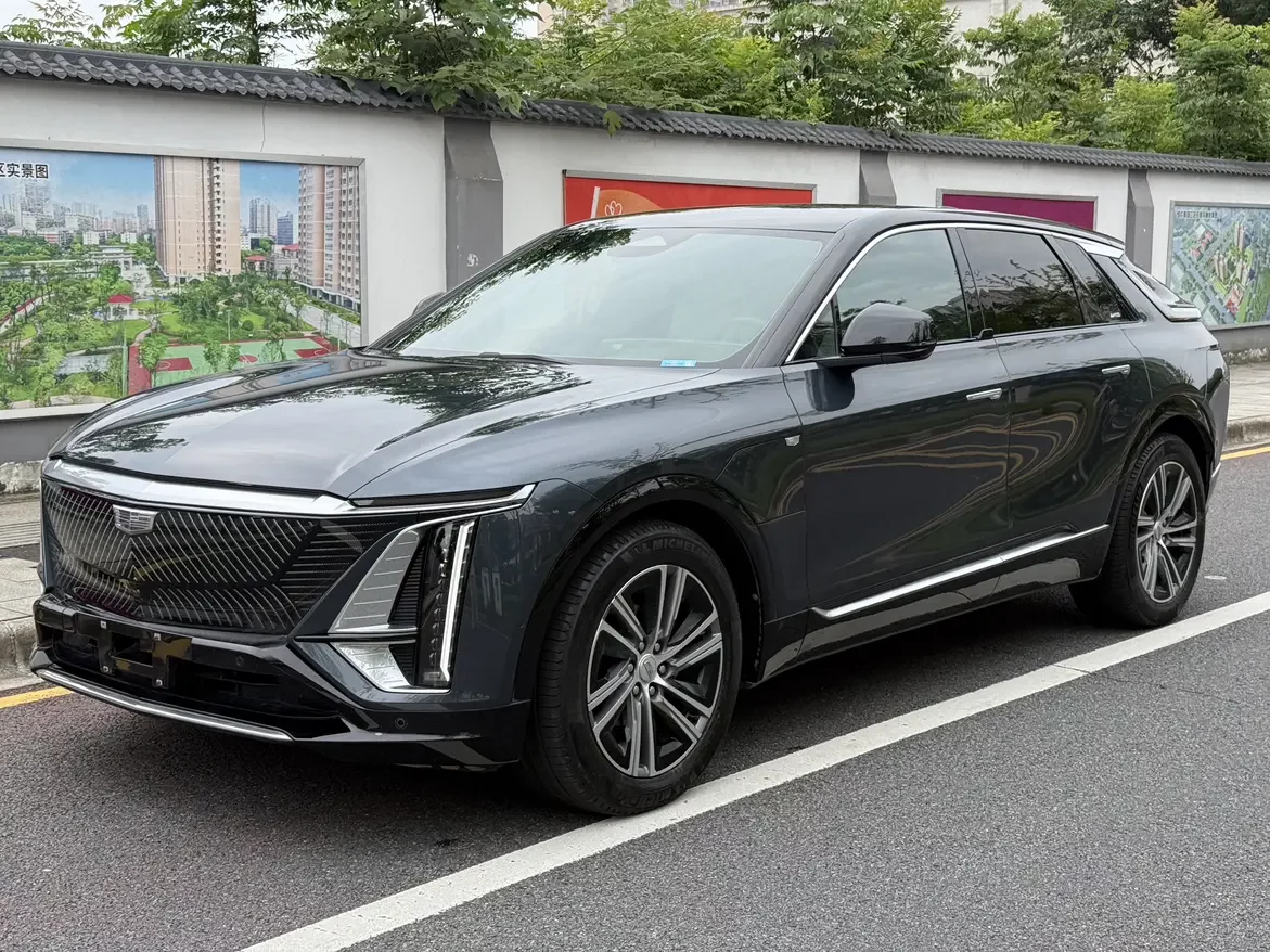 Cadillac IQ Ruige  из Китая