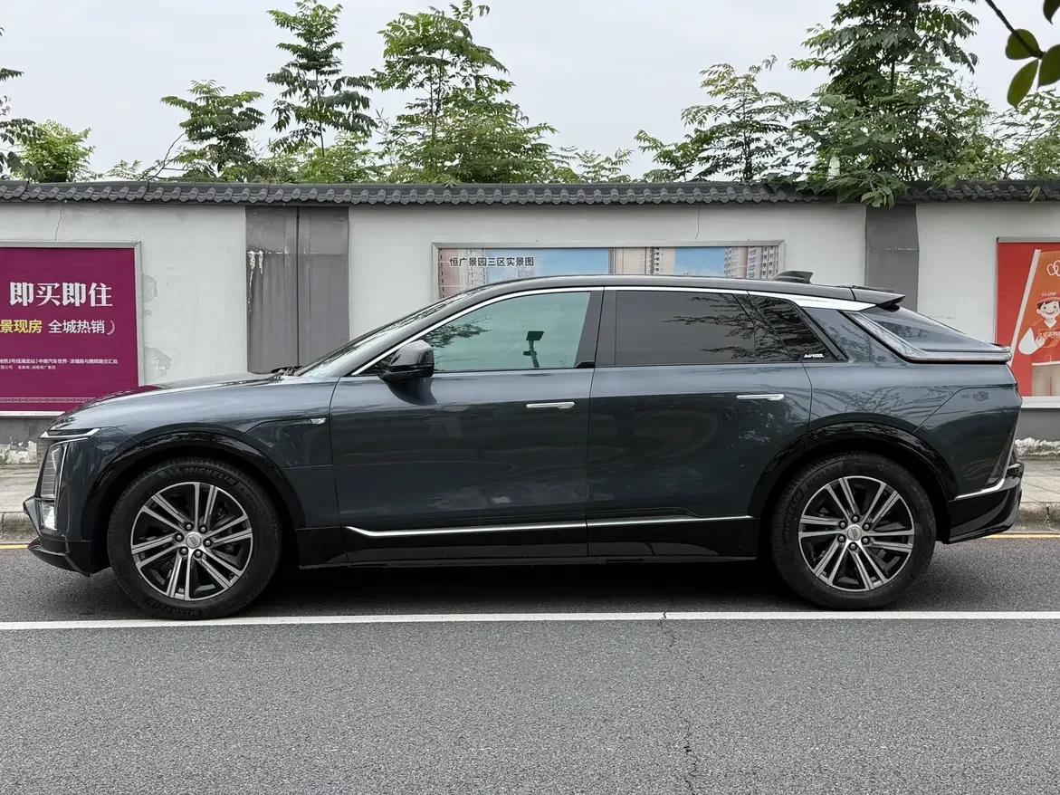 Cadillac IQ Ruige